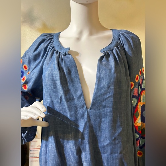 Zara Chambrey Top with Embroidered Sleeves - Picture 7 of 10